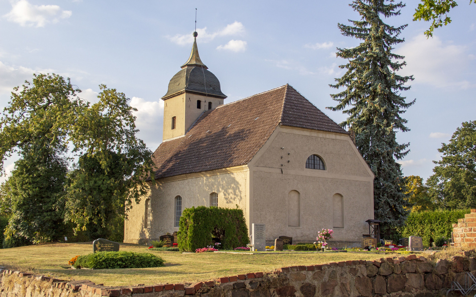 Kirche Sembten, Foto: TMB-Fotoarchiv/ScottyScout