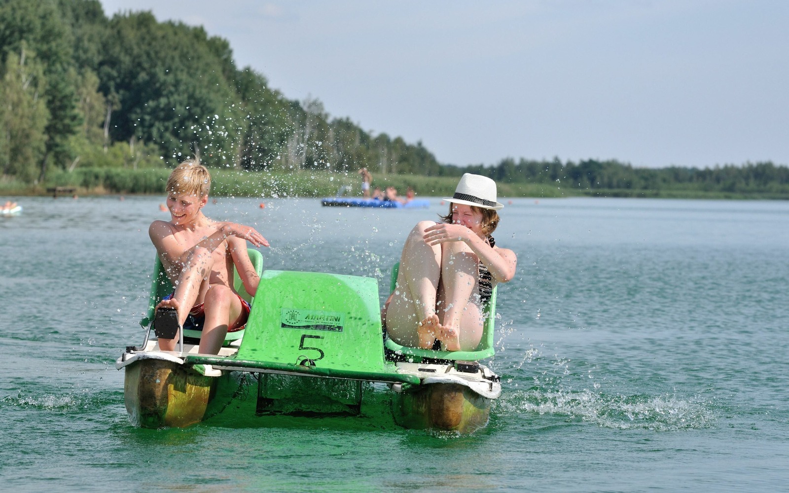Tretboot fahren auf dem Halbendorfer See, Foto: Nada Quenzel