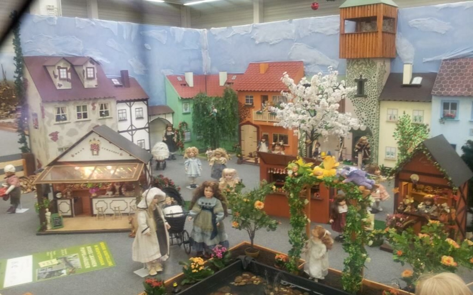 Výstava panenek v Neupetershainu, foto: Spolek modelové železnice, modelářství a panenek Neupetershain