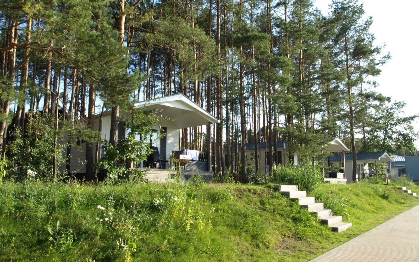Hafenlodge Außenansicht, Foto: Volker Mielchenv, Lizenz: Zweckverband Lausitzer Seenland Brandenburg