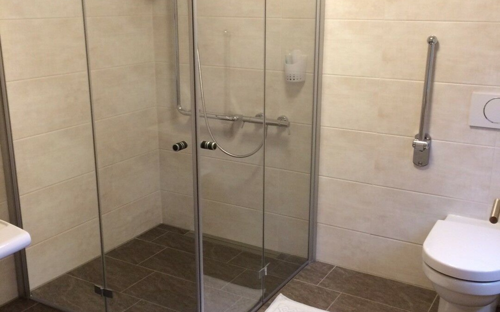 ebenerdige Dusche - FW Südseite, Foto: Ferienhaus Schilfblume