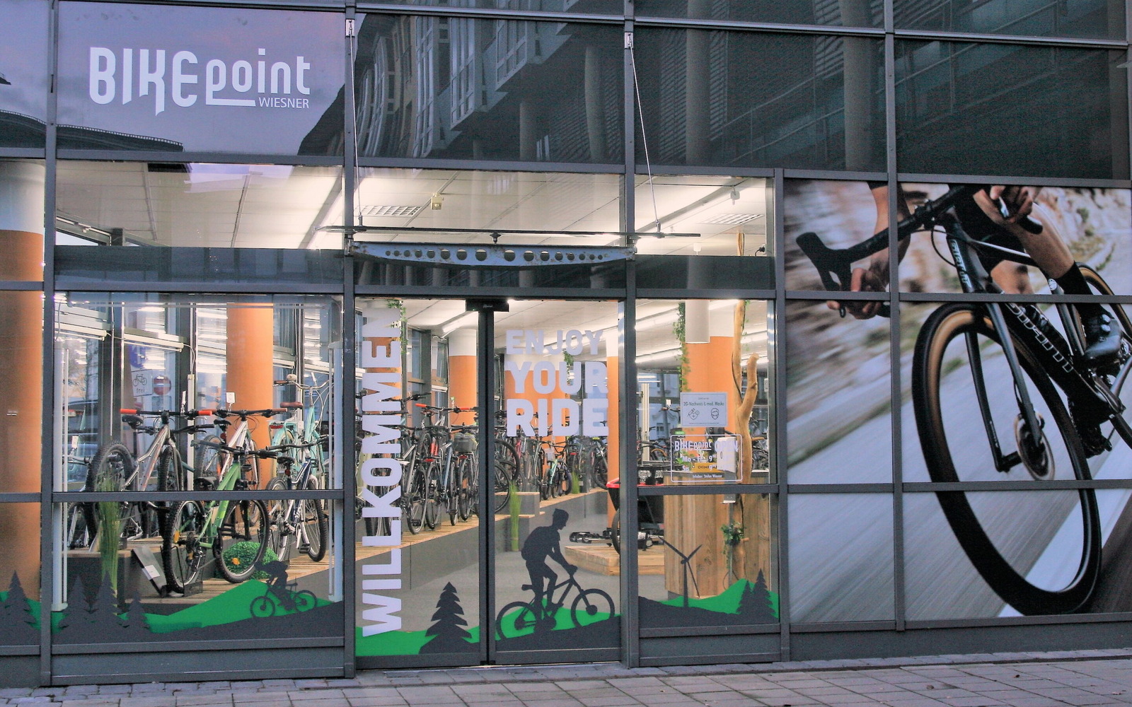 Eingang Hofseite, Foto: Heidi Mischke, Lizenz: BIKEpoint Wiesner