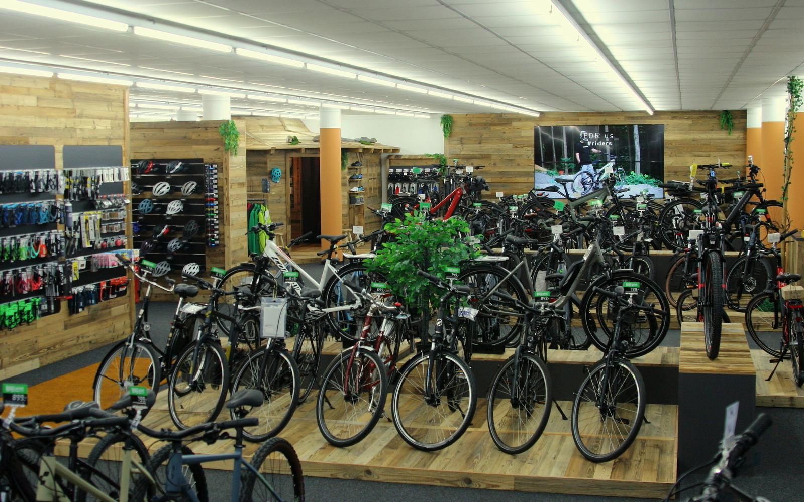 Überblick Ladenfläche, Foto: Heidi Mischke, Lizenz: BIKEpoint Wiesner