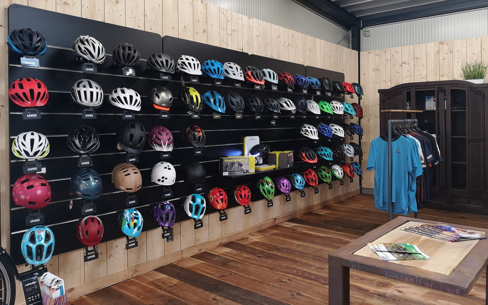 Helmwand, Foto: Heidi Mischke, Lizenz: BIKEpoint Wiesner