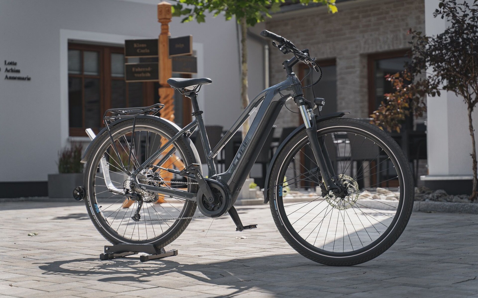 Beispielbild E-Bike, Foto: Nick Jantschke, Lizenz: Burghof Apartments Hoyerswerda