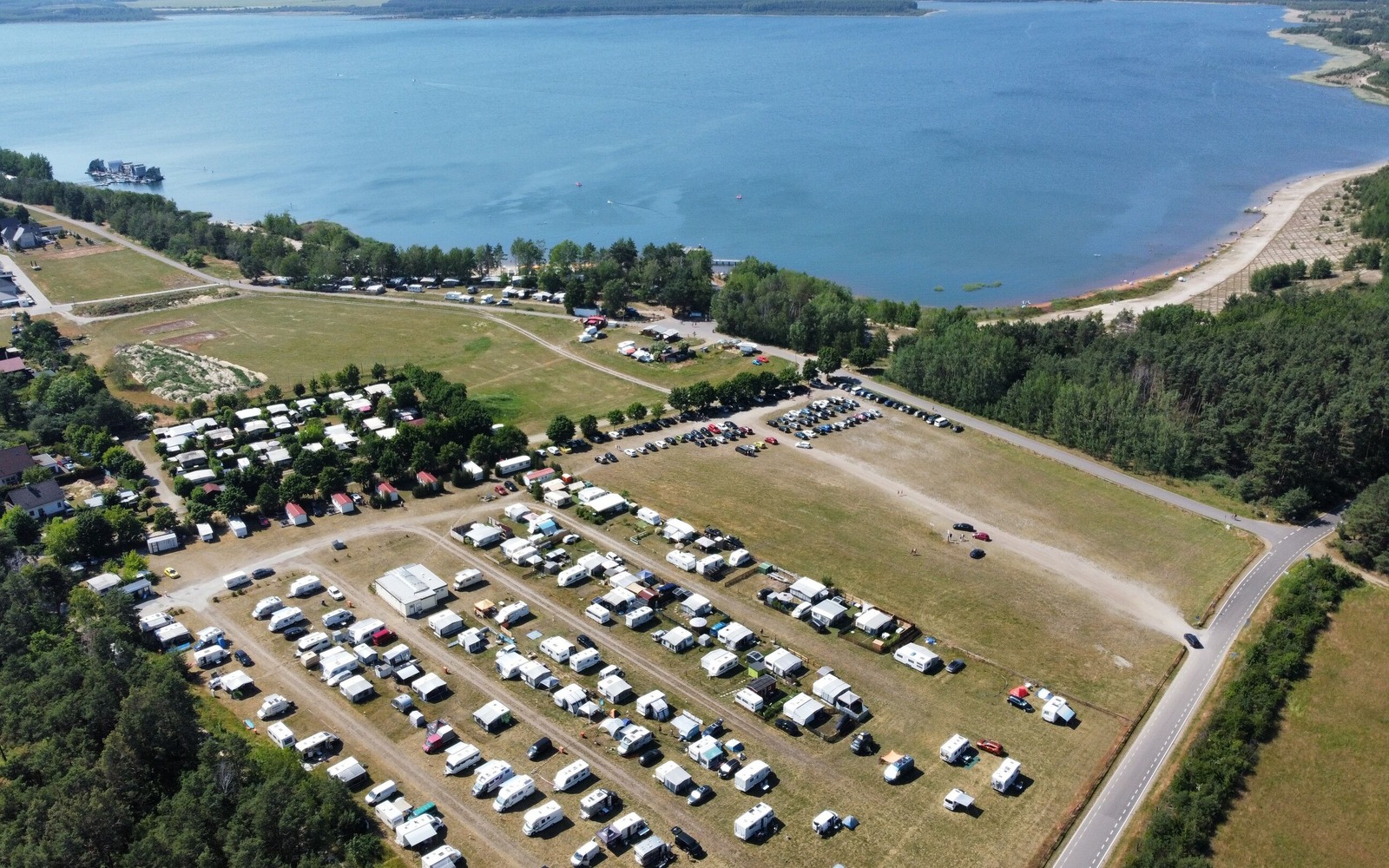 Camping & Caravanplatz am Geierswalder See , Foto: Martin Tinko, Lizenz: Foto: Ferien & Freizeitpark Geierswalde GbR