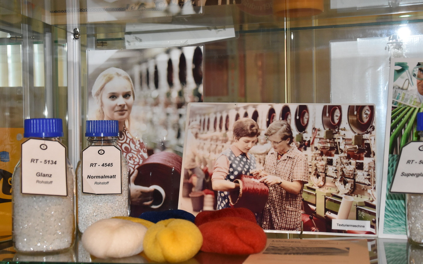 Ausstellung Gubener Tuche, Foto: Gubener Tuche und Chemiefasern e.V., Lizenz: Gubener Tuche und Chemiefasern e.V.
