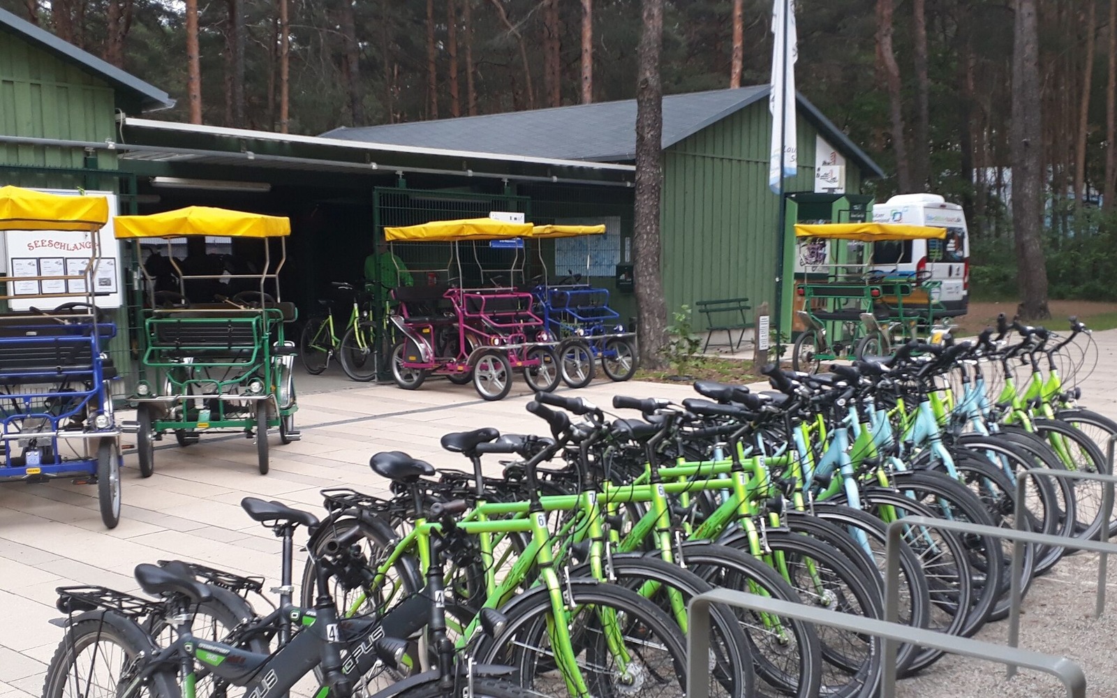 Radstützpunkt von iba-aktiv-tours im Familienpark Großkoschen, Foto: iba-aktiv-tours, Lizenz: iba-aktiv-tours