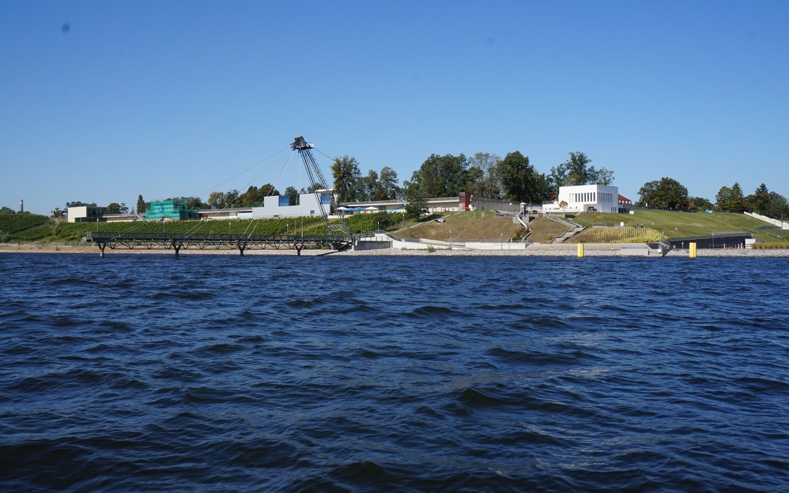 Blick auf Großräschen vom Fahrgastschiff "Wilde Ilse" aus, Foto: iba-aktiv-tours, Lizenz: iba-aktiv-tours