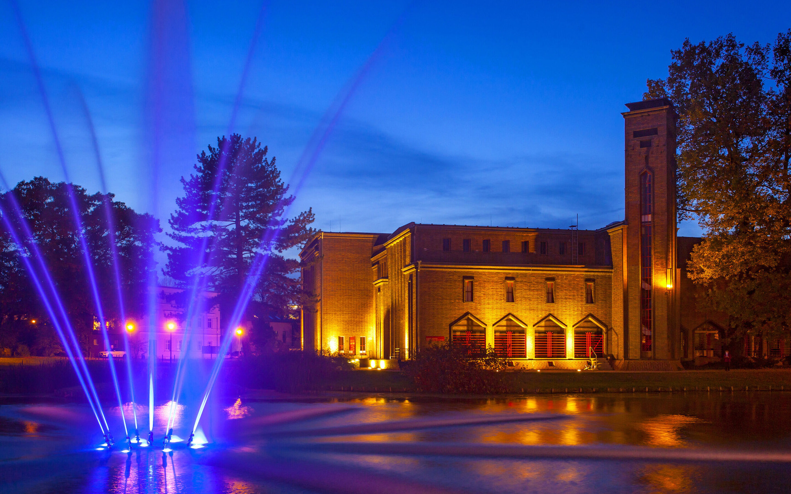 Abends am Brandenburgischen Landesmuseum für moderne Kunst, Foto: Andreas Franke, Lizenz: CMT Cottbus