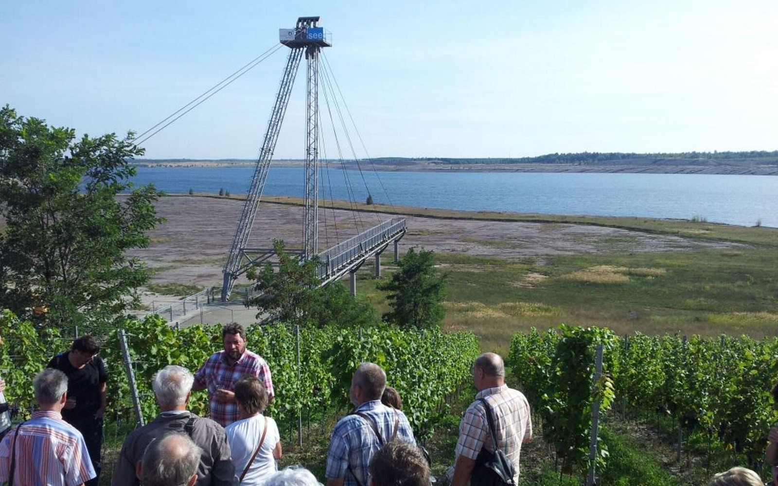 Guided tour of the vineyard at the IBA Terraces, Foto: Weinbau Wobar, Lizenz: Weinbau Wobar