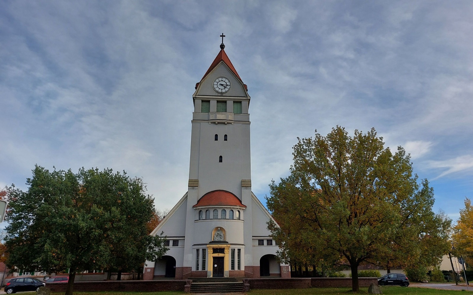 Kirche in der Gartenstadt Marga, Foto: Katja Wersch, Lizenz: Tourismusverband Lausitzer Seenland e.V.
