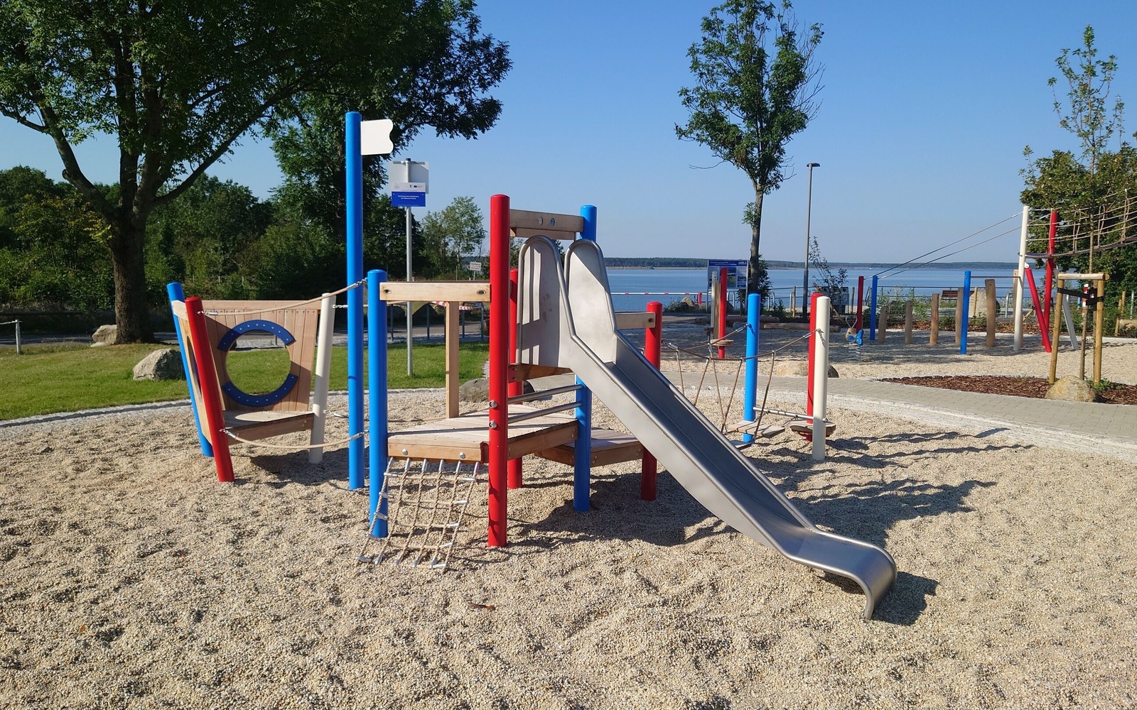 Ansicht Spielplatz Seestrand Lieske, Foto: Dana Kersten, Lizenz: Tourismusverband Lausitzer Seenland e.V.