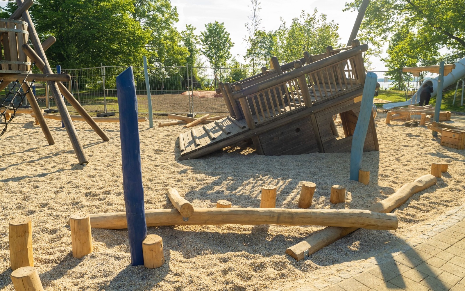 Spielelement Themenspielplatz "Vom Bergmann zum Seemann", Foto: Dana Kersten, Lizenz: Touristinformation Senftenberg