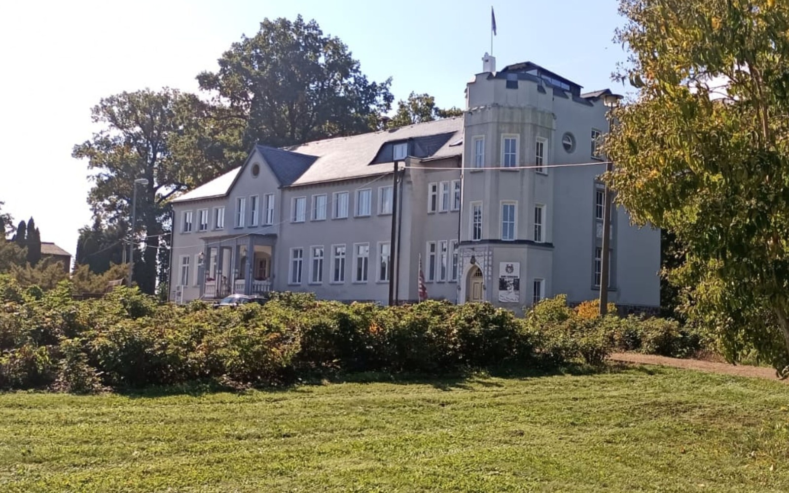 Klein Loitz Castle, Foto: Ariane Rykov, Lizenz: KULTURSCHLOSS LAUSITZ - Institut Romy Schneider Archiv & Museum e.V.