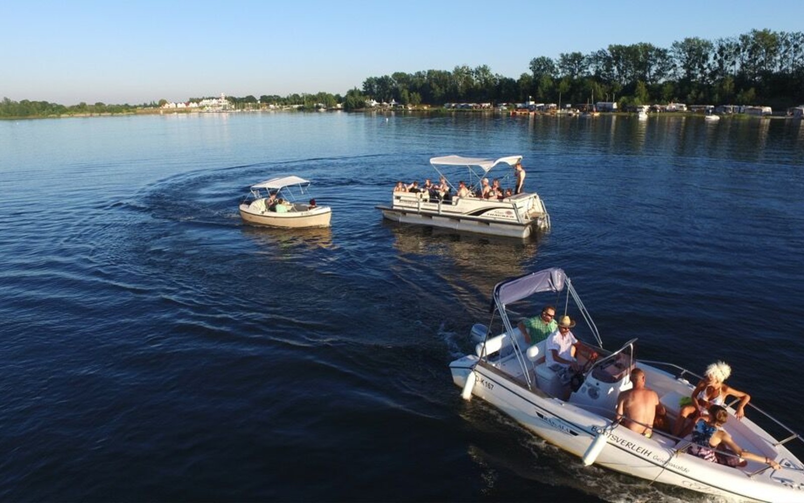 Motorboot von Cruiser Craft auf dem Geierswalder See, Foto: Cruiser Craft, Lizenz: Cruiser Craft